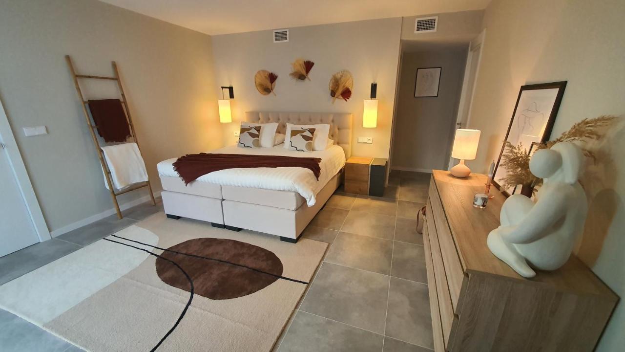 Pool & Snooker Villa Финестрат Экстерьер фото