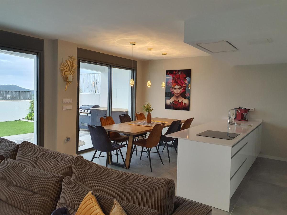 Pool & Snooker Villa Финестрат Экстерьер фото